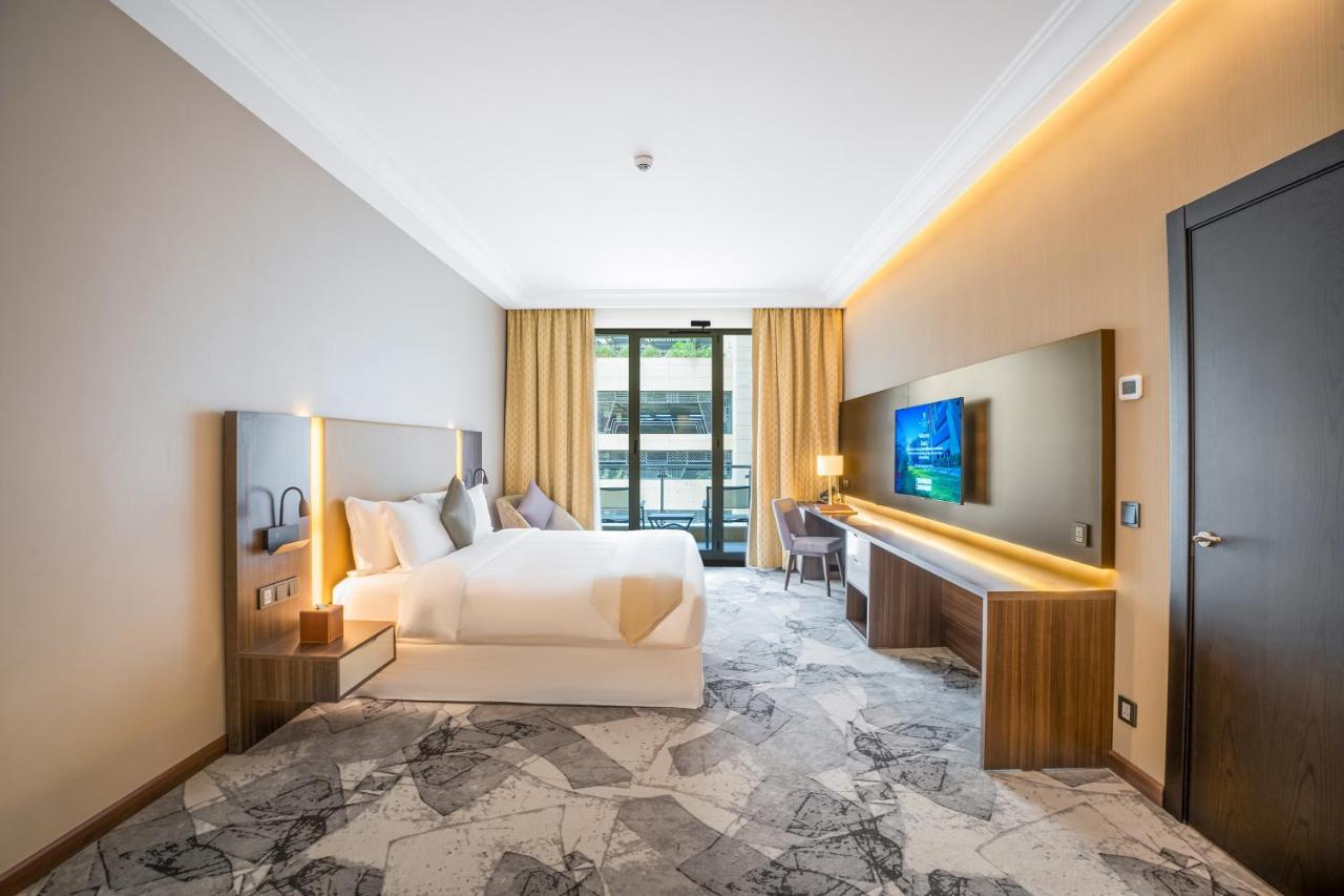Grand Millennium Al Seef Basra Exterior photo