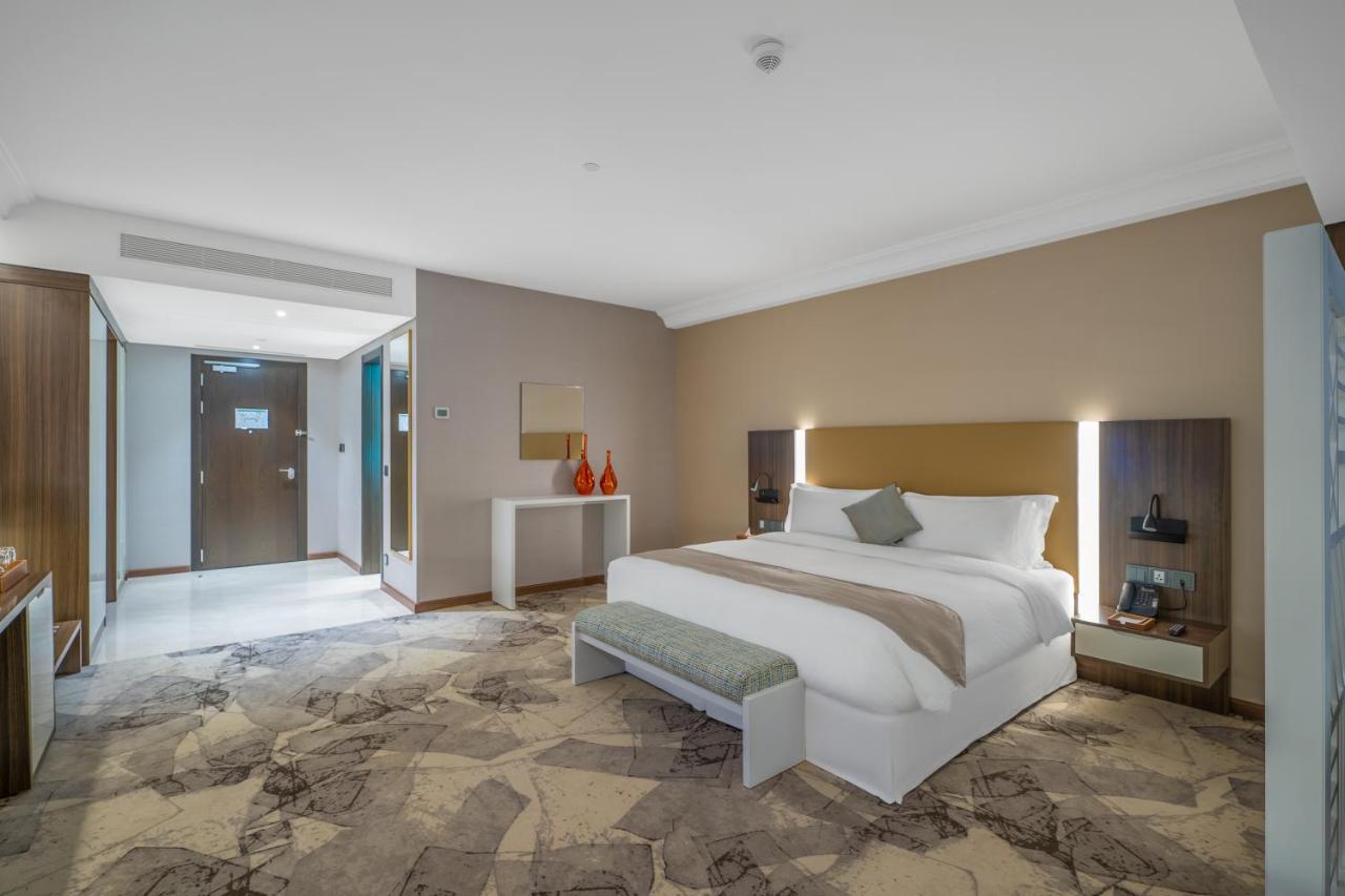 Grand Millennium Al Seef Basra Exterior photo