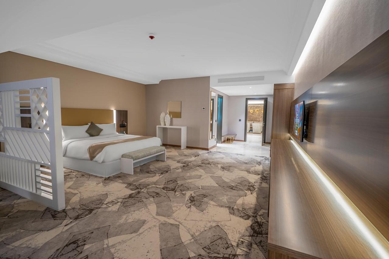 Grand Millennium Al Seef Basra Exterior photo